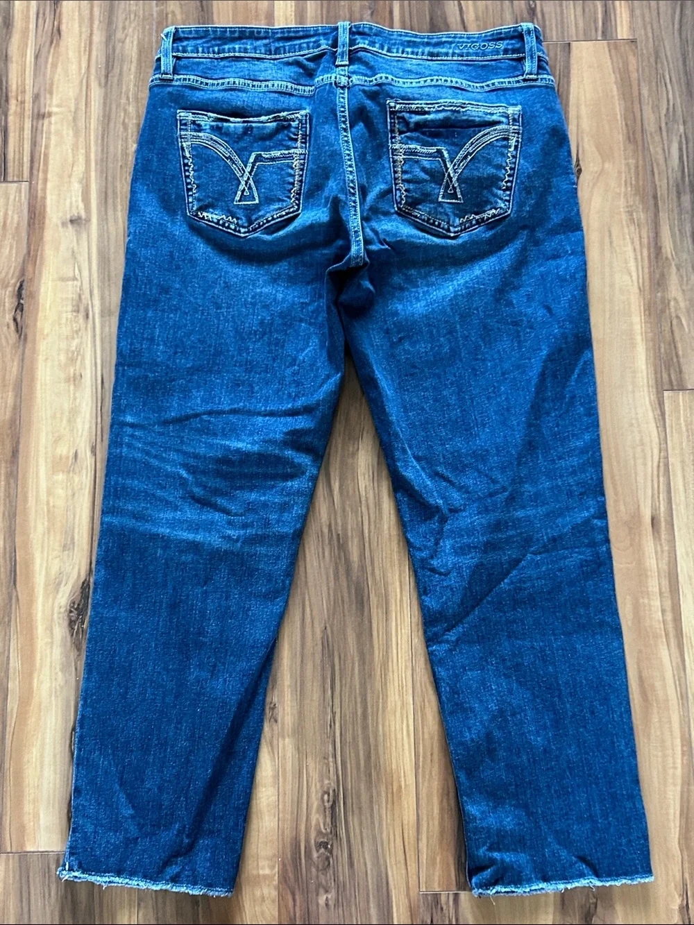 Vigoss Cropped Straight Jeans